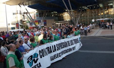 Manifestaciontren fevesa