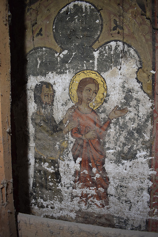 Detalle de las pinturas halladas tras el retablo