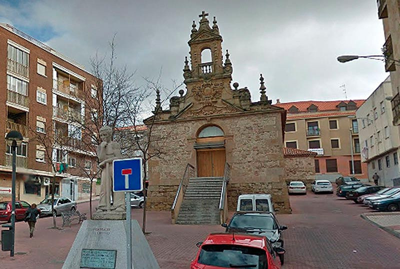 Iglesia vieja de pizarrales