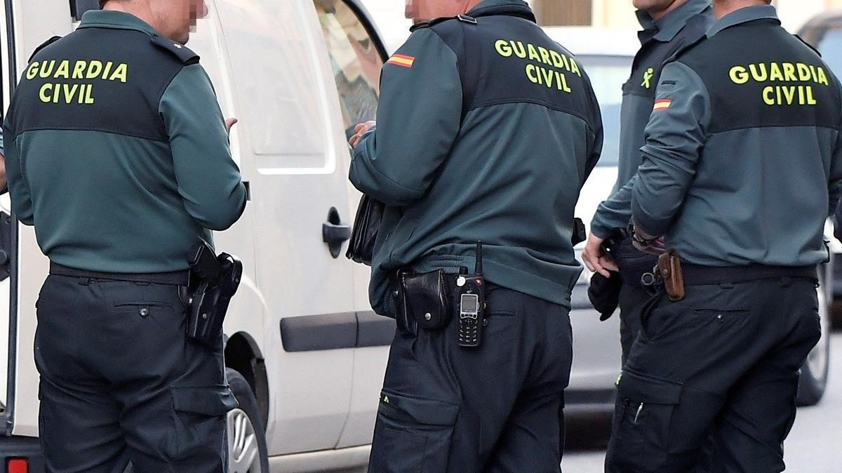 Agentes de la Guardia Civil