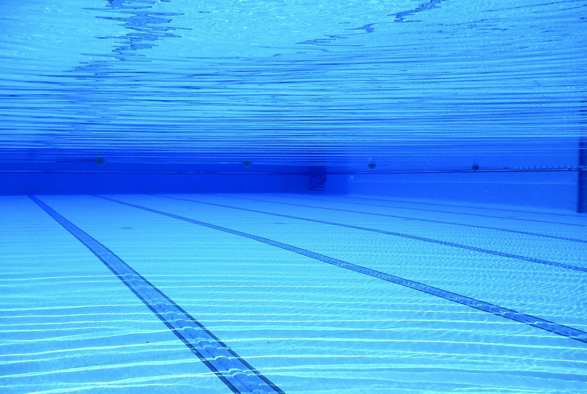 Swimming pool ge1f269ed2 1280