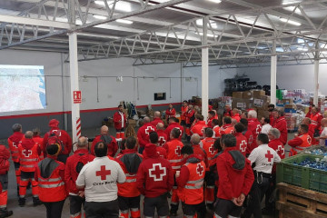 Preparativos del voluntariado en Valencia antes de dirigirse a las zonas afectadas 2